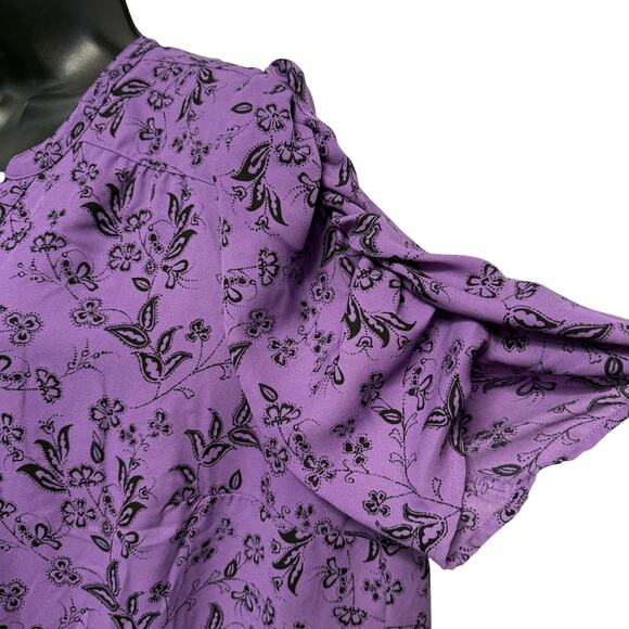 Torrid Harper Georgette Ruched Short Sleeve Blouse Purple Floral Size 2 - Picture 5 of 8